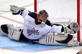 夺冠首场状态出色，切尔西观众沸腾！，杜兰特重返赛场观众掌声雷动(切尔西历史最强阵容图)